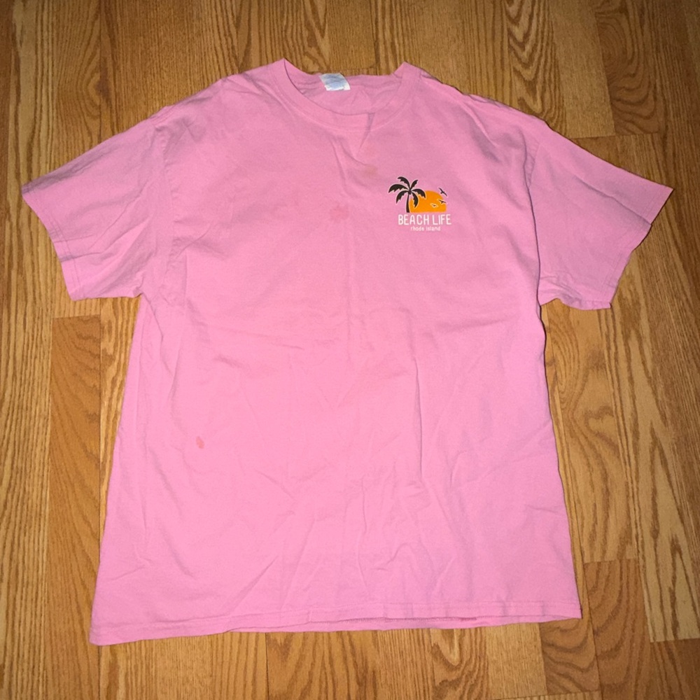Rhode Island Pink Beach Life T-Shirt